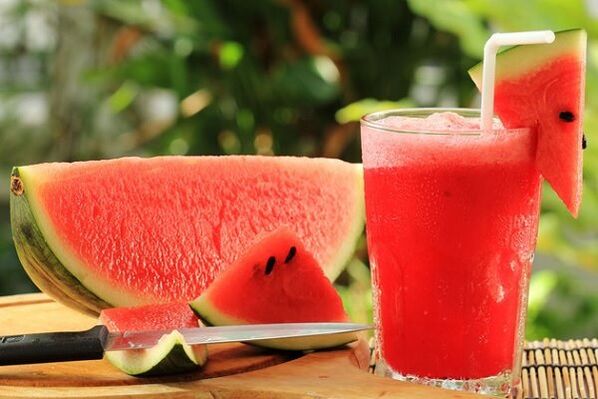 Wassermelonen sind gut für den menschlichen Körper, sollten aber in Maßen konsumiert werden. 